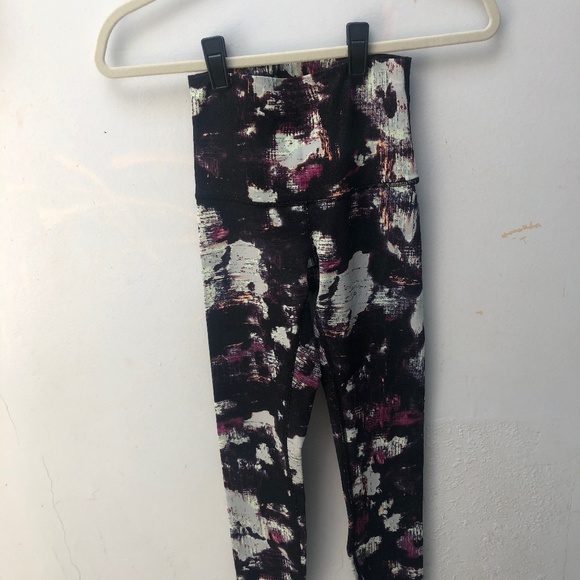 Lululemon leggings pants - Picture 3 of 3